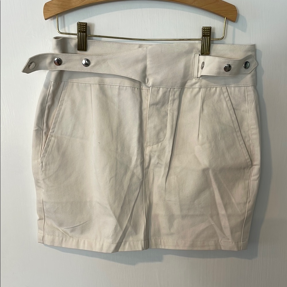 Elegant Cream Mini Skirt with Structured Design